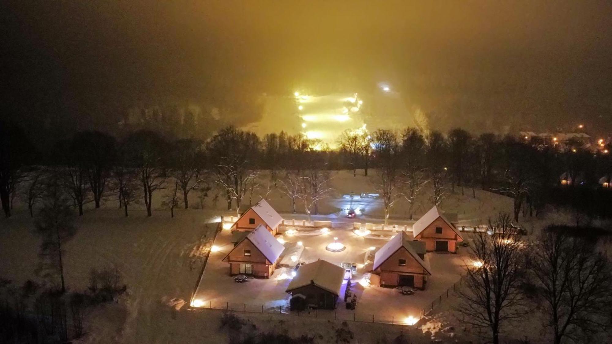 Domki Zdrojowe Lądek-Zdrój エクステリア 写真